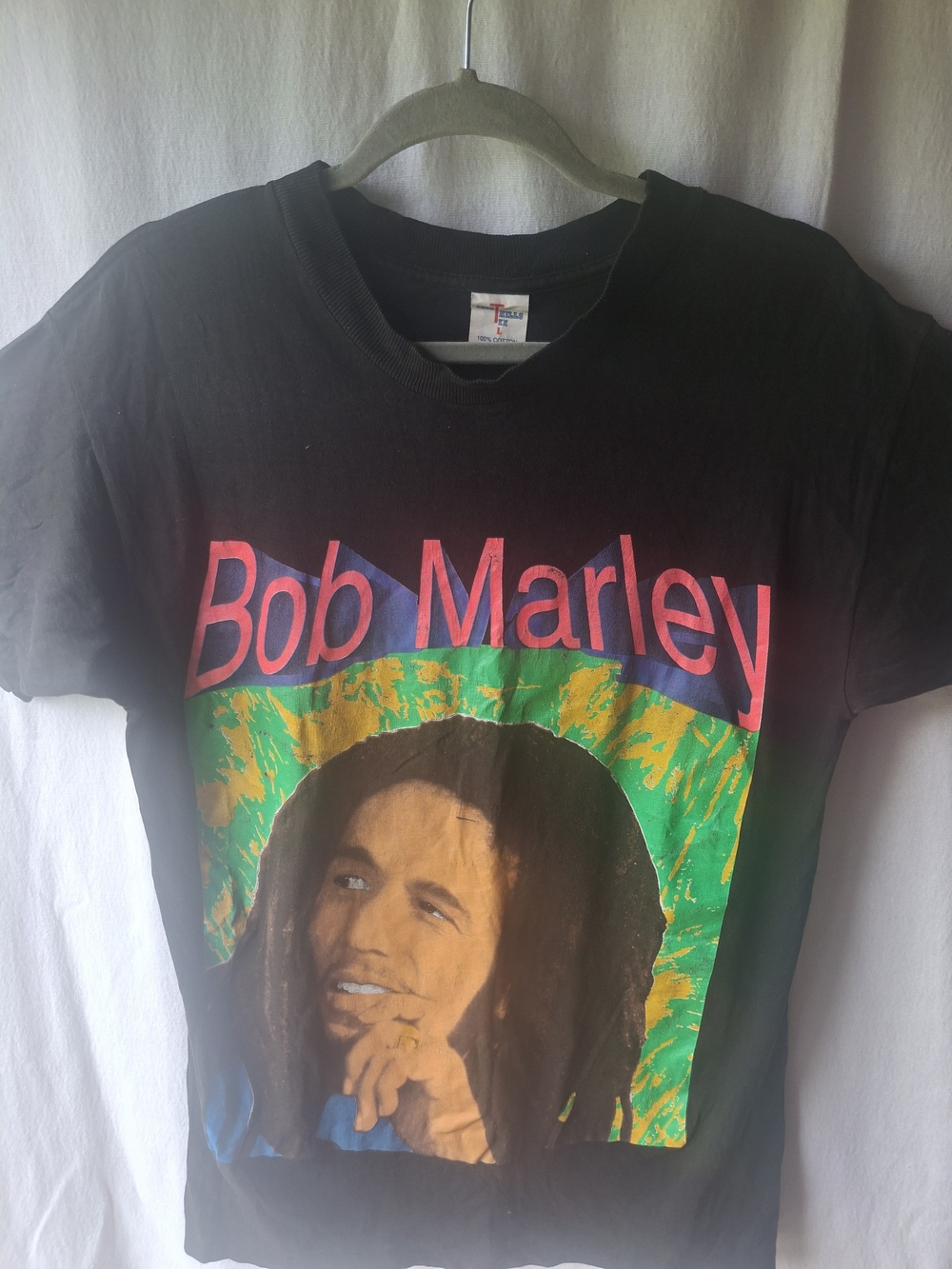 Vintage Bob Marley Graphic Tee in Black with Vibrant Print